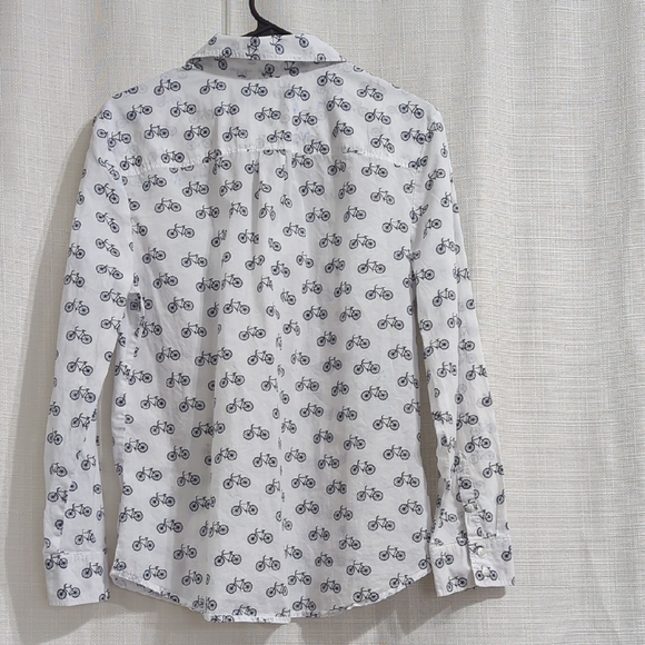 Liz Claiborne Women's Button Down Shirt White Blue Bycicle Cotton Large Casual - Picture 9 of 11